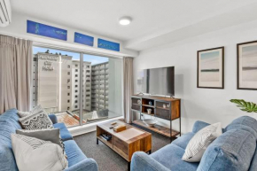 2BR Apt with Balcony & Parking in Prime Spot